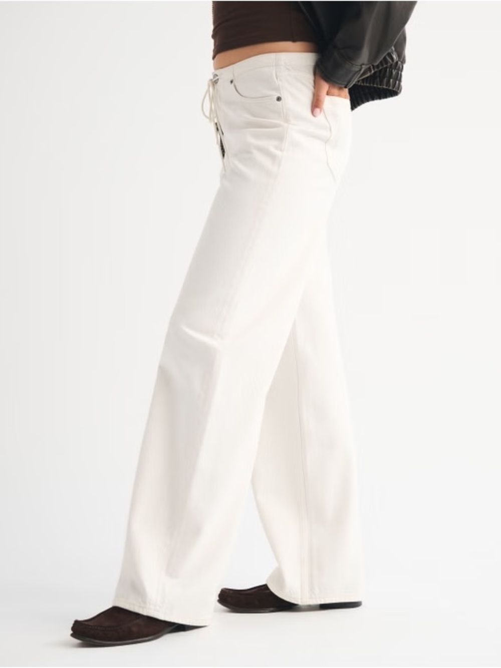 Ultra Loose Low Rise Jeans - Picture 6 of 8